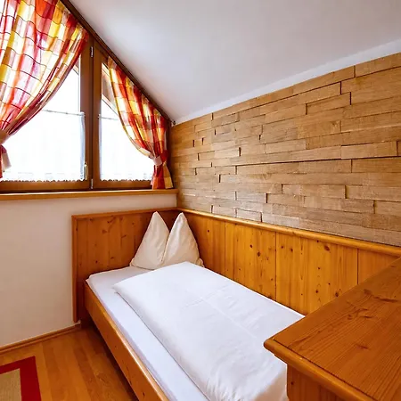 In An Alpine Setting Apartmán *
